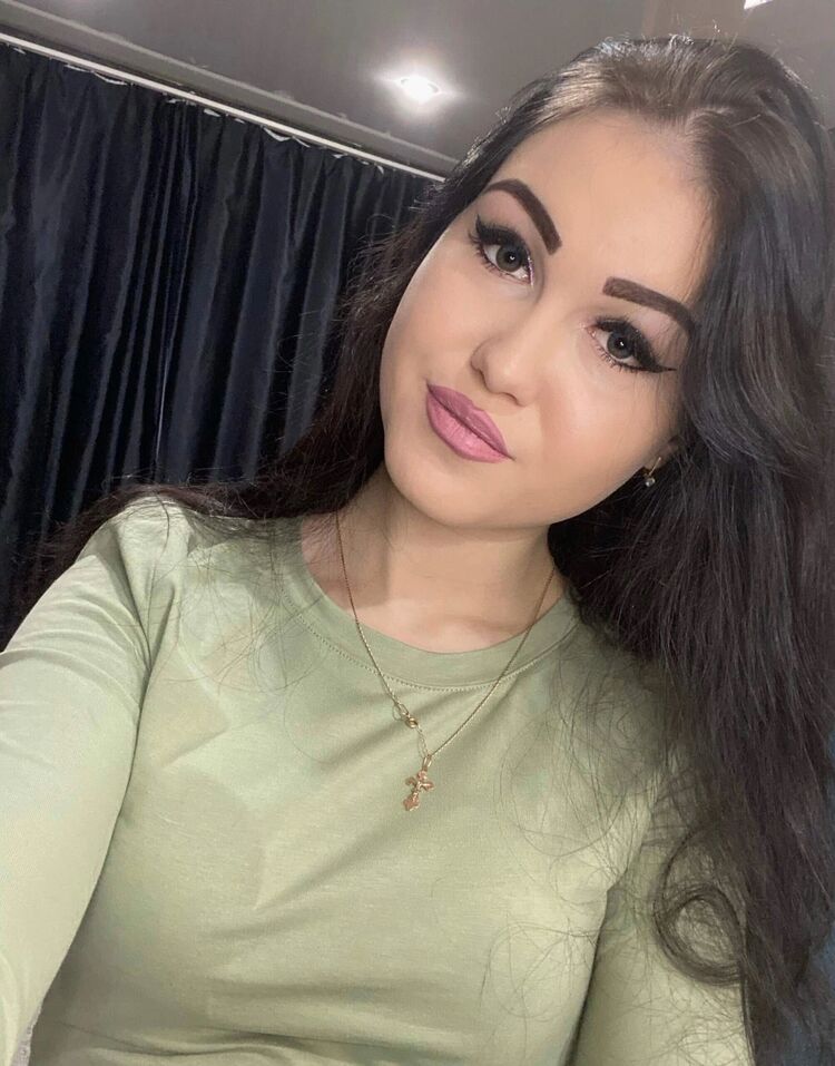  47512576  Christina, 28 ,    