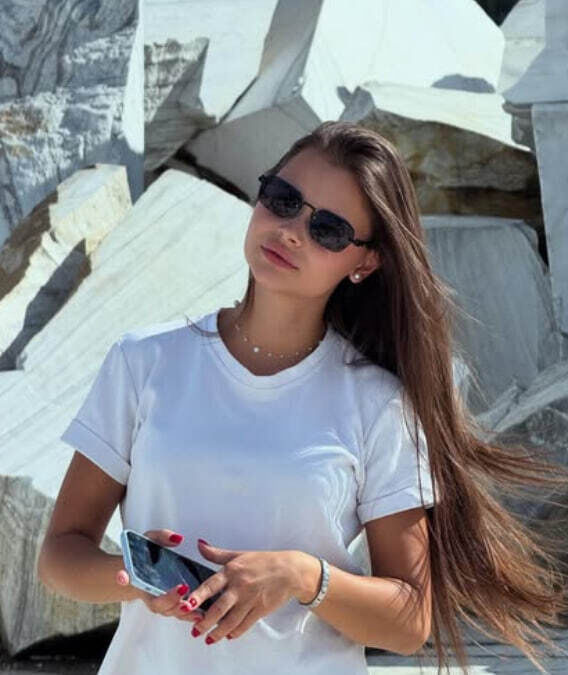  53186526  , 27 ,    