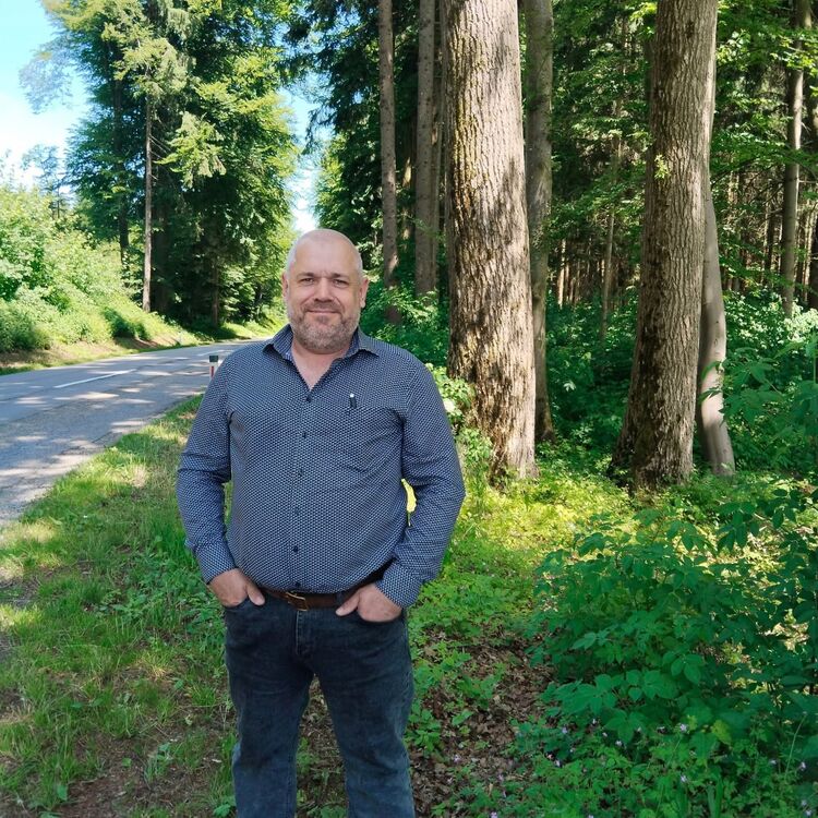  52737666  Radu, 48 ,    Kleinwarasdorf