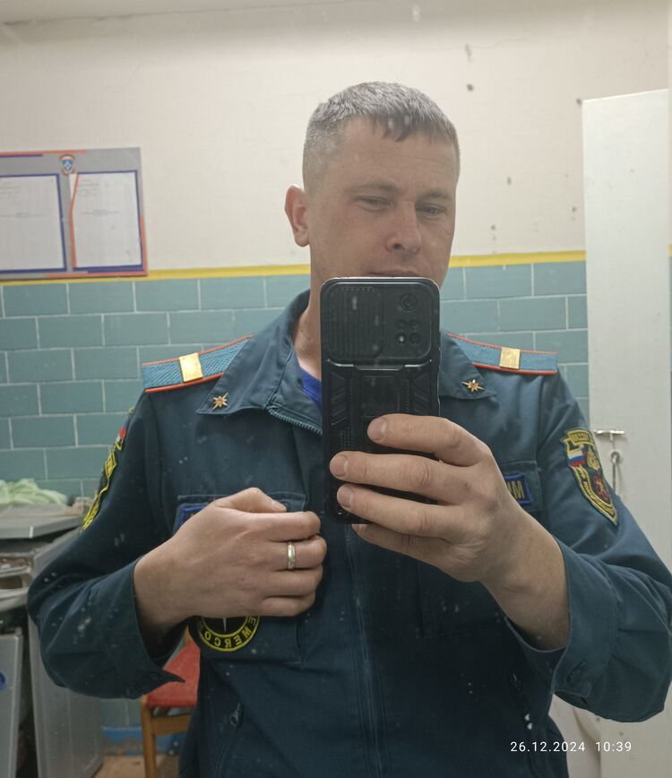  48487506  , 37 ,    