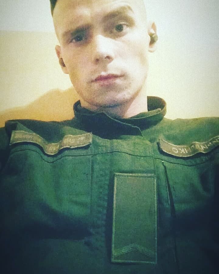  24546286  Roma, 25 ,    