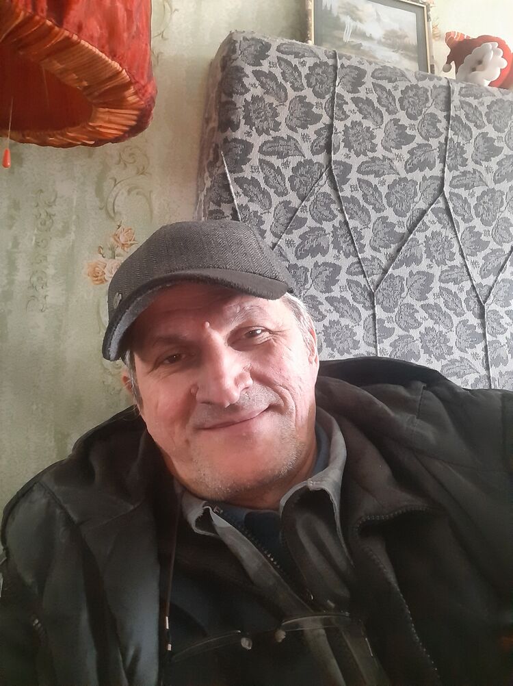  49578906  , 61 ,    