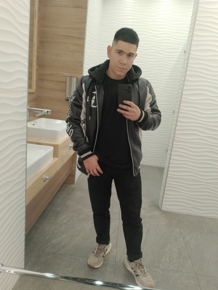  39069956  , 21 ,    
