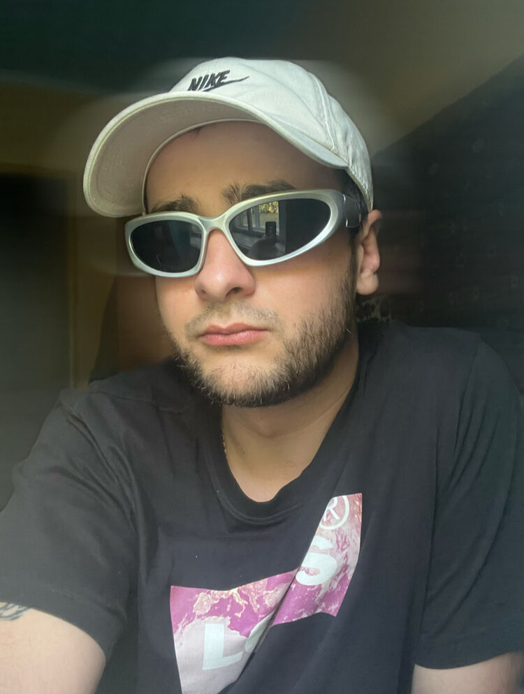  ,   Ruslan, 28 ,   ,   