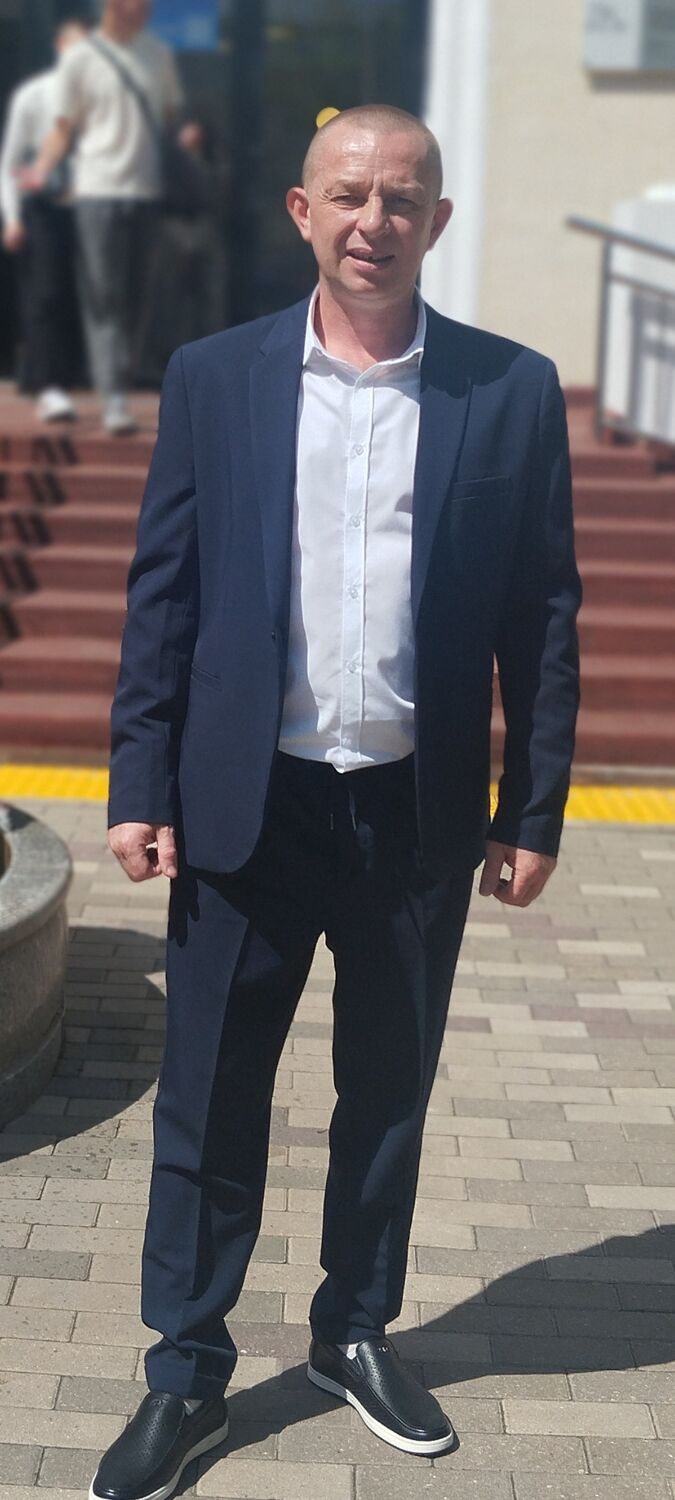  54224696  , 41 ,    -