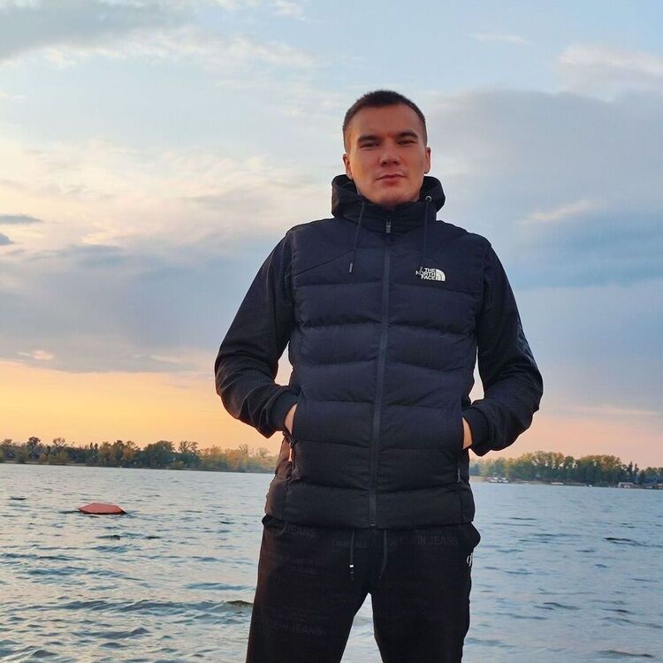  38056036  , 26 ,    -