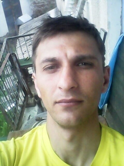  28292906  Alex, 35 ,    