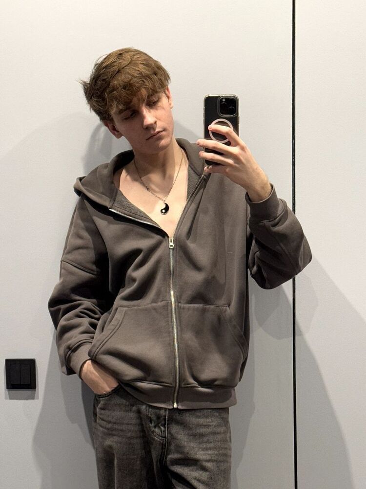 ���� 54230196 ����� Guru, 23 ����, ���� ���������� � �����������