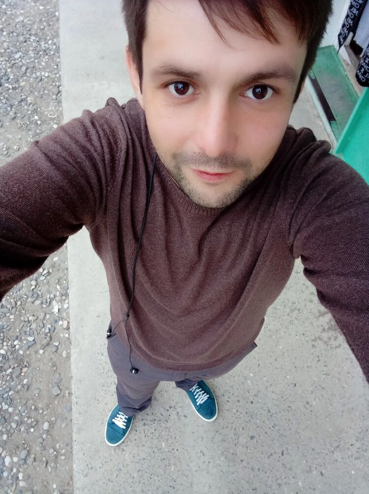  52429166  BARDAK, 35 ,    