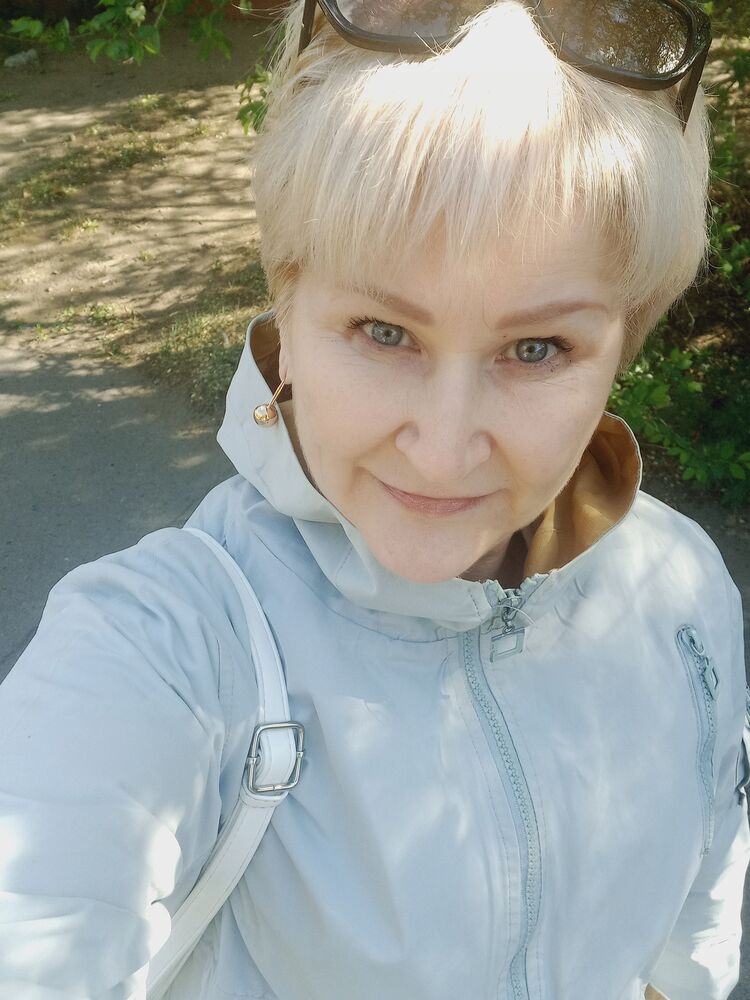  ,   Olga, 43 ,   c 