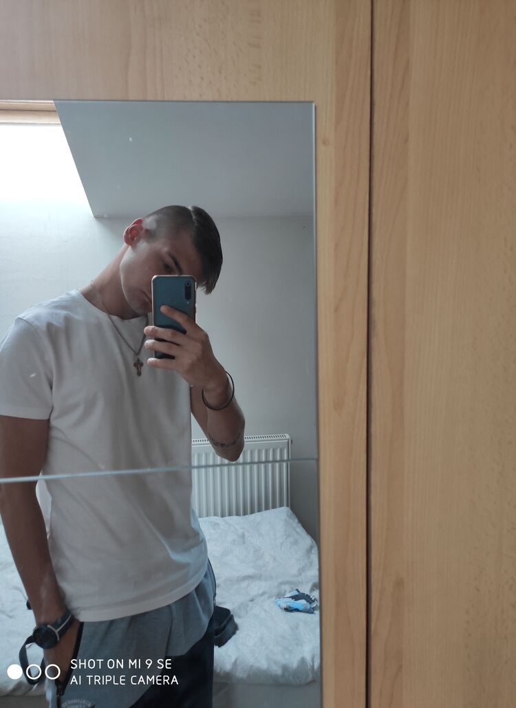  24693986  Vitaliy, 24 ,    