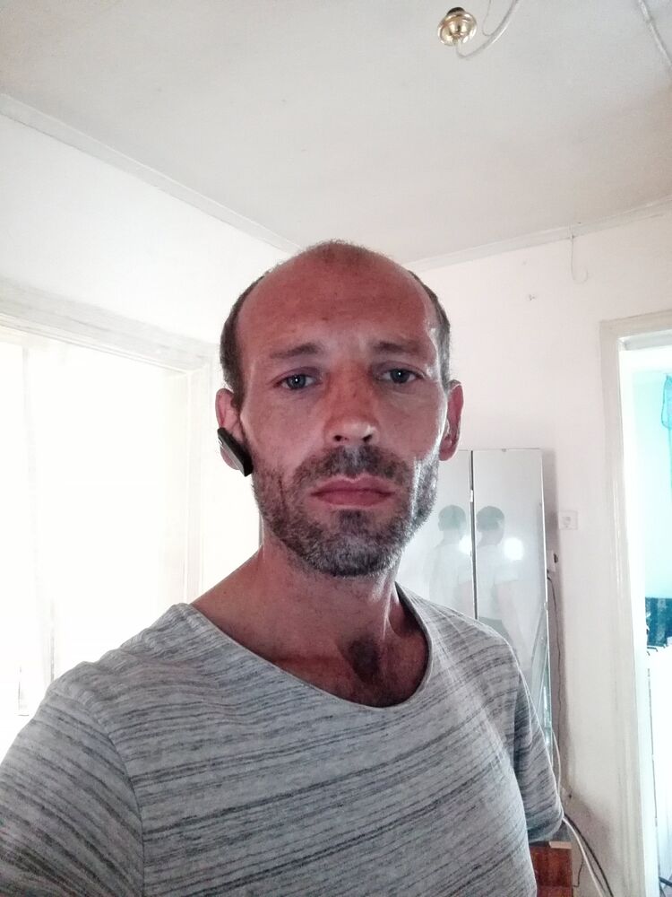  44048946  , 47 ,    