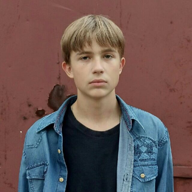  48033906  , 19 ,    