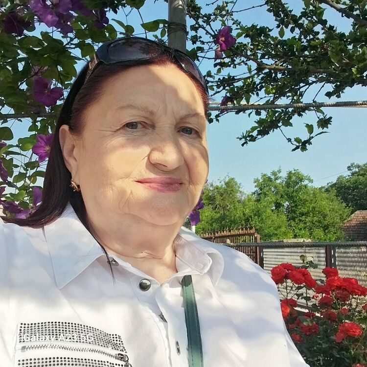  52163586  Valentina, 65 ,    