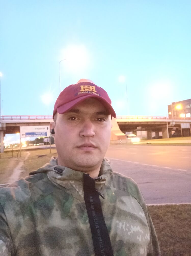  31085406  Baha, 31 ,    