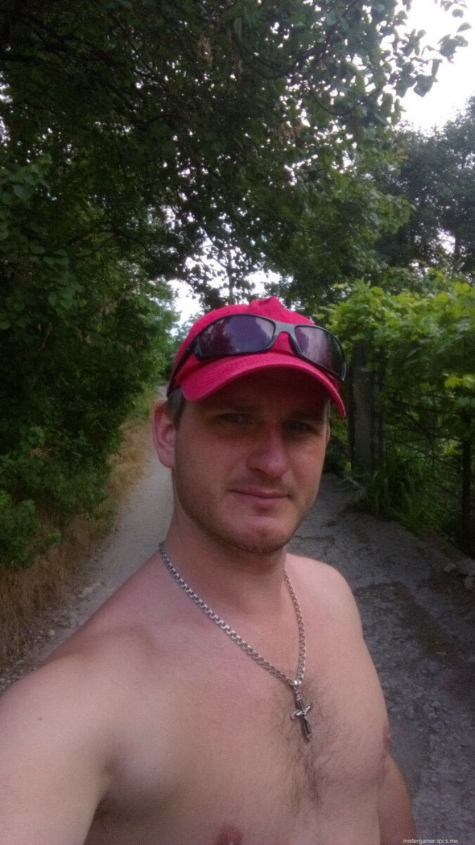  16414386  Alexandr, 40 ,    