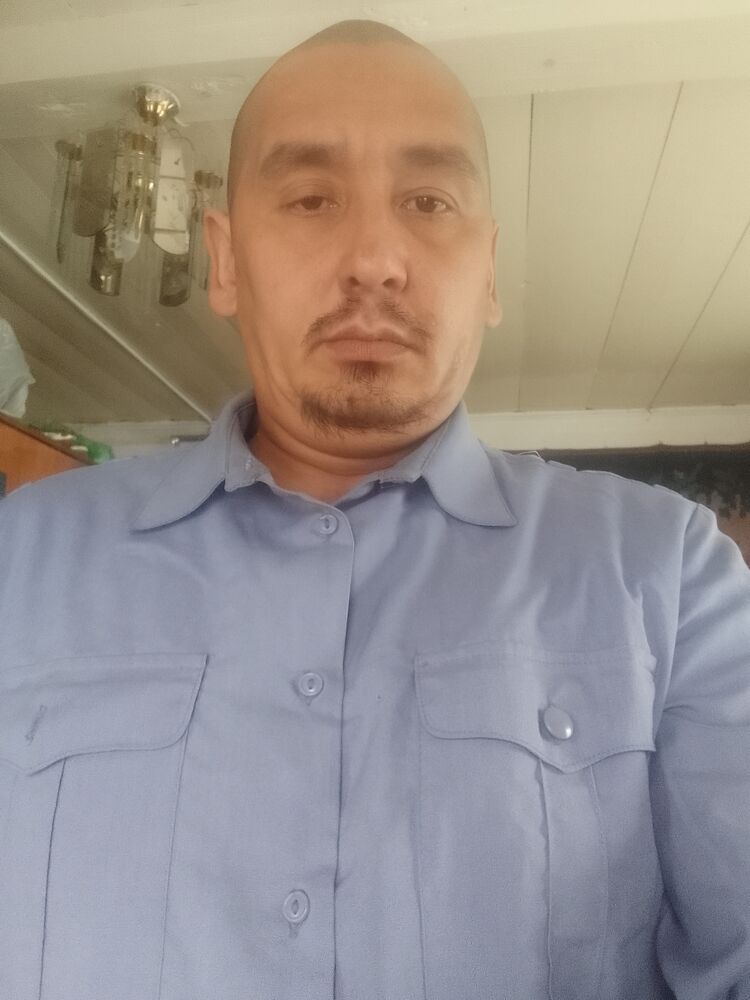  43521156  Sergey, 42 ,    