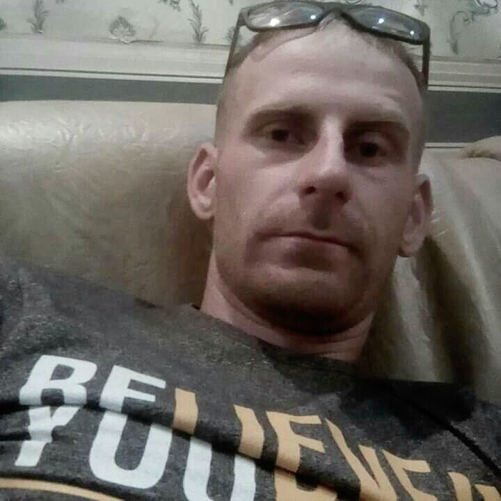  ,   Artem, 38 ,   ,   , c 
