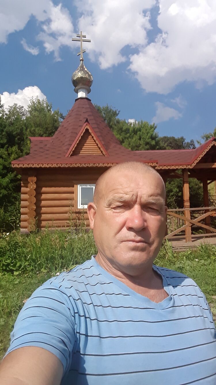  28076936  , 65 ,    