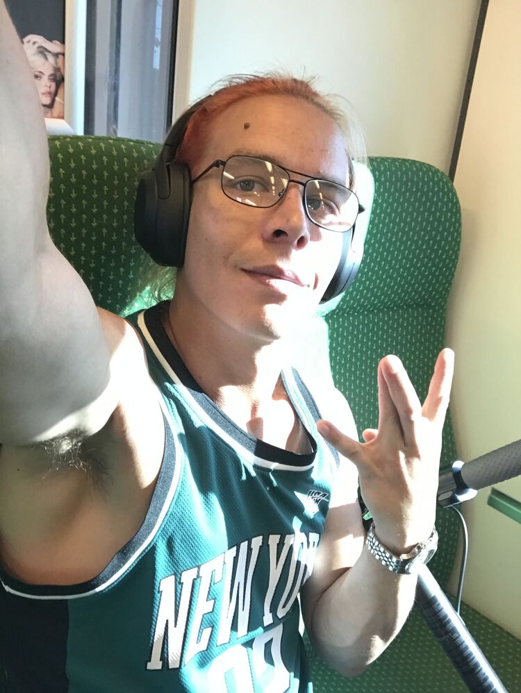  29662486  Pekka juhana, 35 ,    Riihimaki