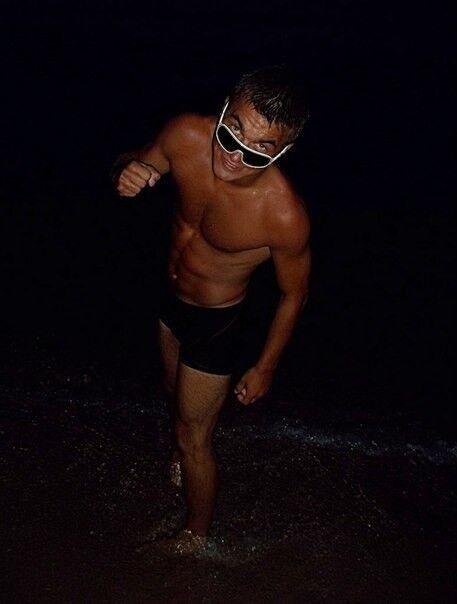  ,   Alex, 36 ,   ,   , c , 