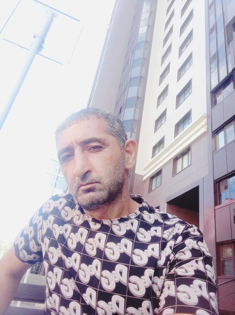  46065036  Gevor, 41 ,    