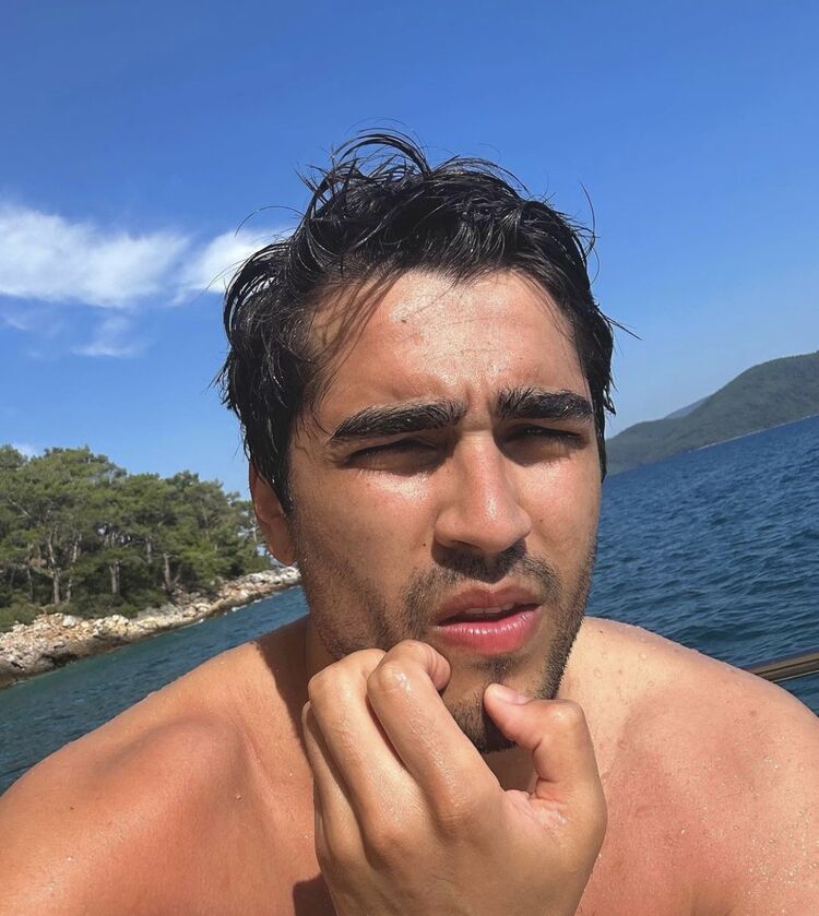 ���� 35515956 ����� � ������, 23 ����, ���� ���������� � �����-����������