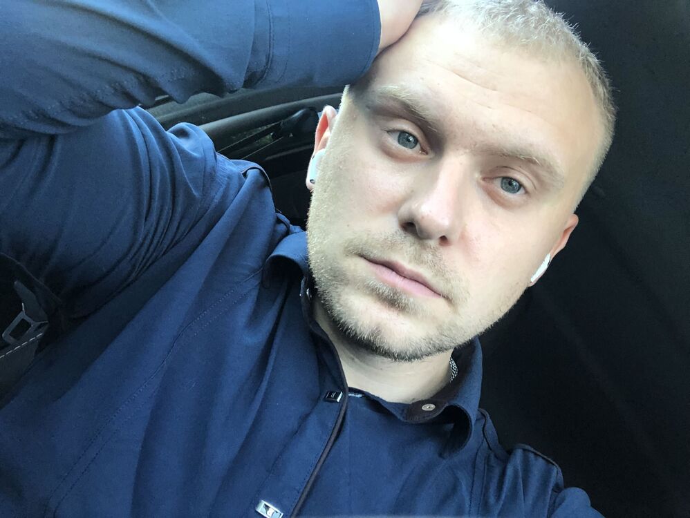  48414076  , 33 ,    