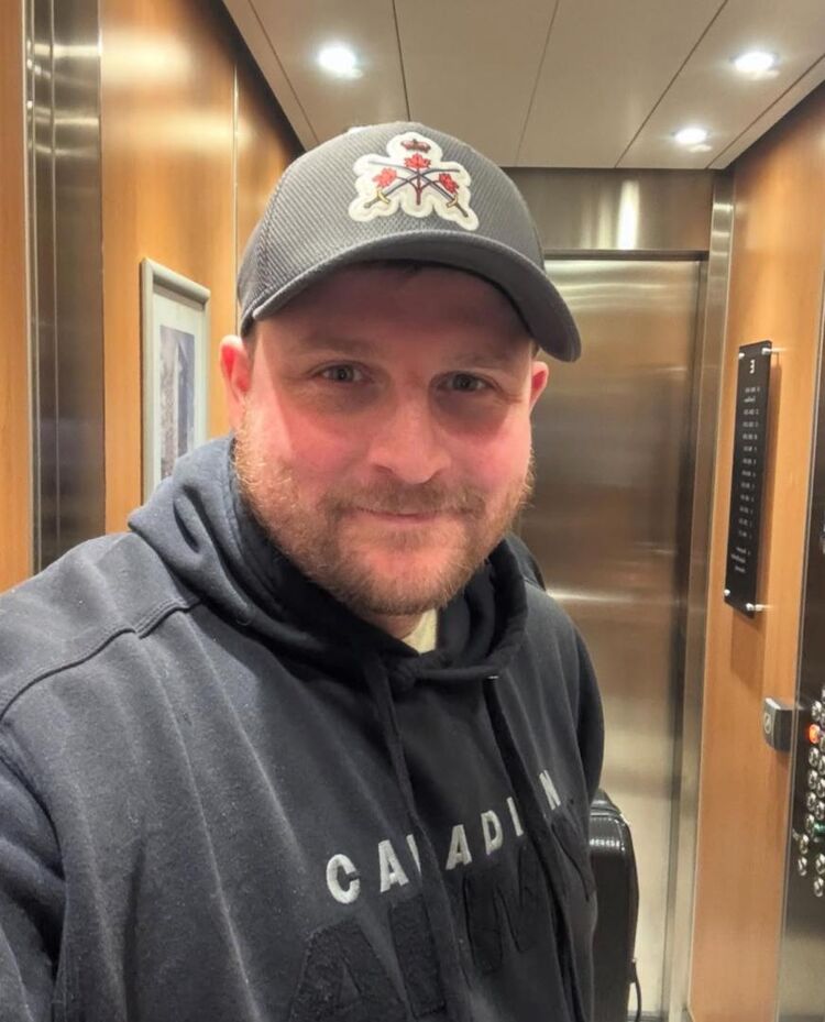  53051426  Leonard, 42 ,    