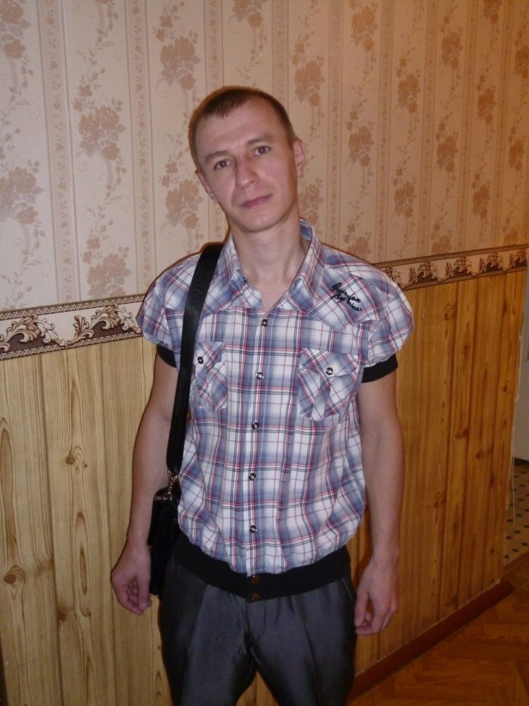  5851976  DENIS, 43 ,     