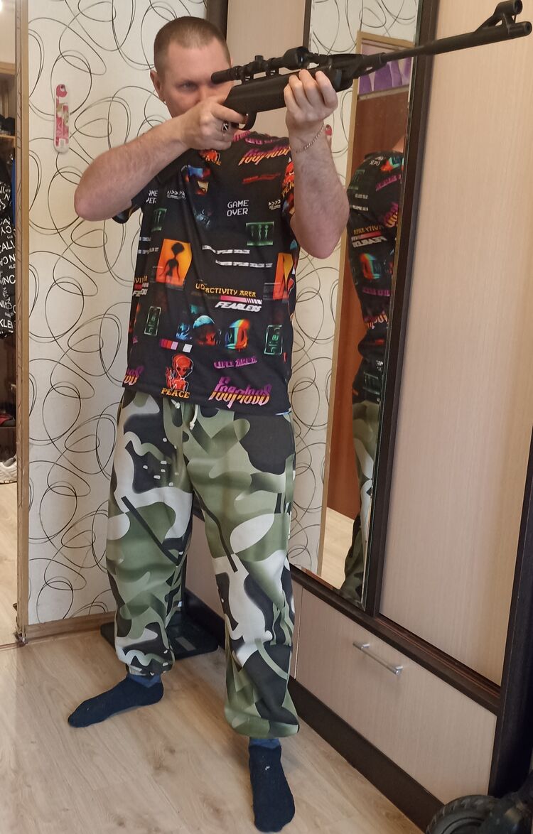  31995826  , 41 ,    