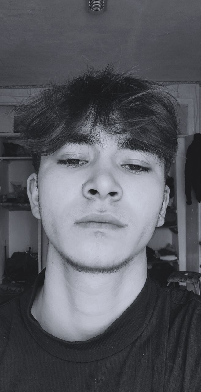  ,   Artiom, 18 ,   ,   