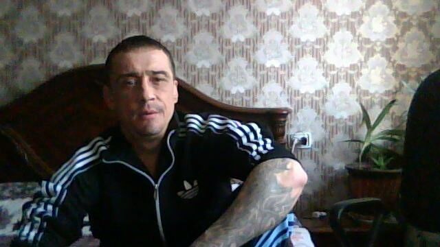  ,   Viktor, 47 ,   ,   , c 