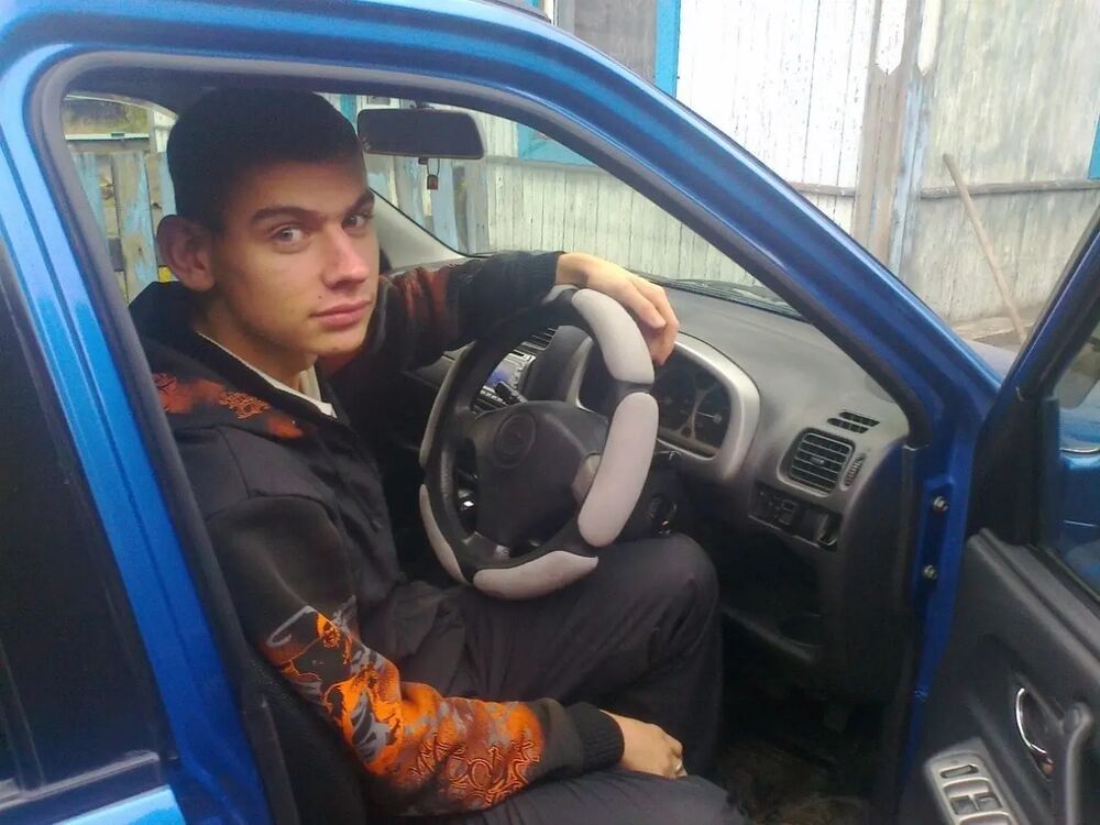  ,   Vladislav, 29 ,   ,   , c , 
