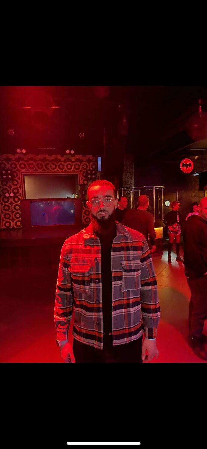  39624766  Halid, 30 ,    