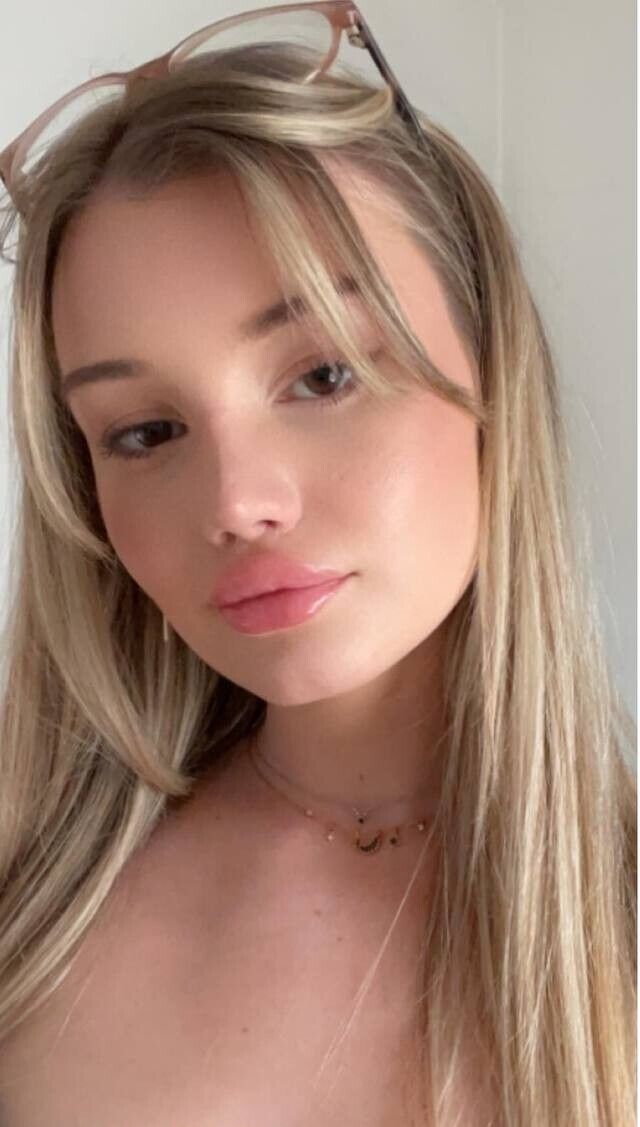  ,   Alena, 26 ,   ,   