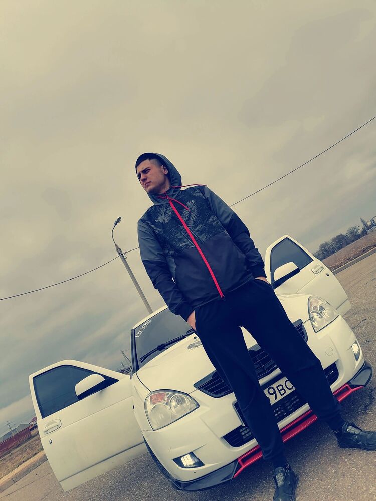  47403996  , 28 ,    -