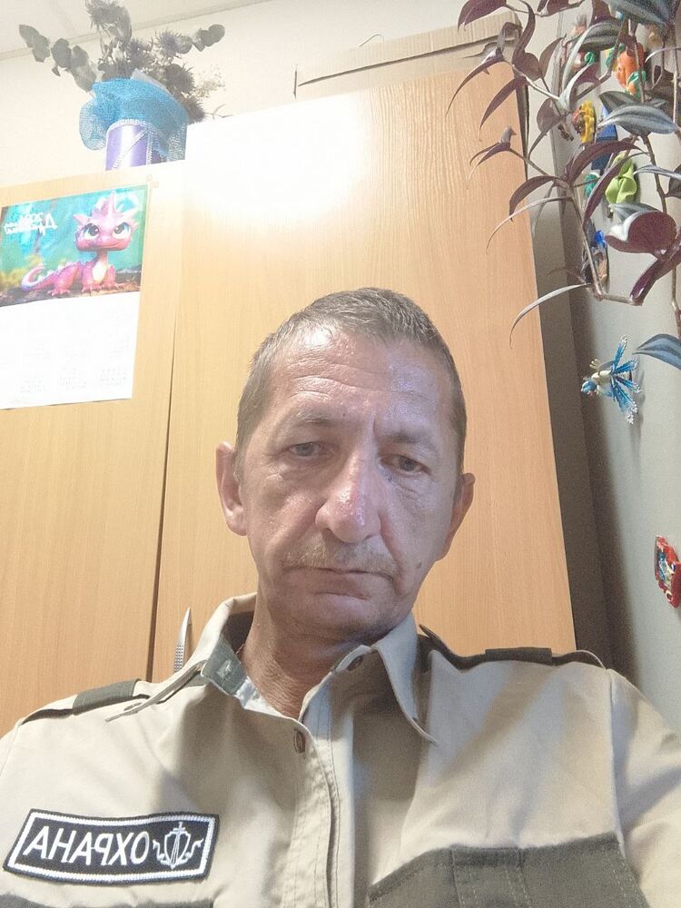  54685536  Joker, 49 ,    