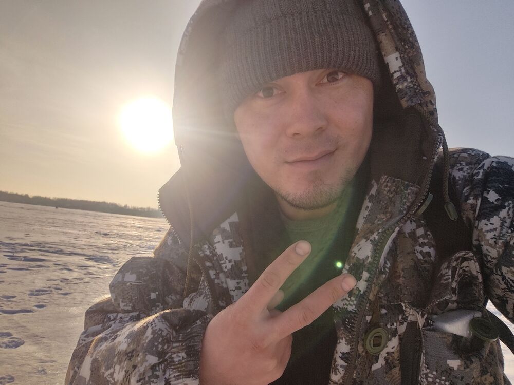  49937566  Azat, 31 ,    