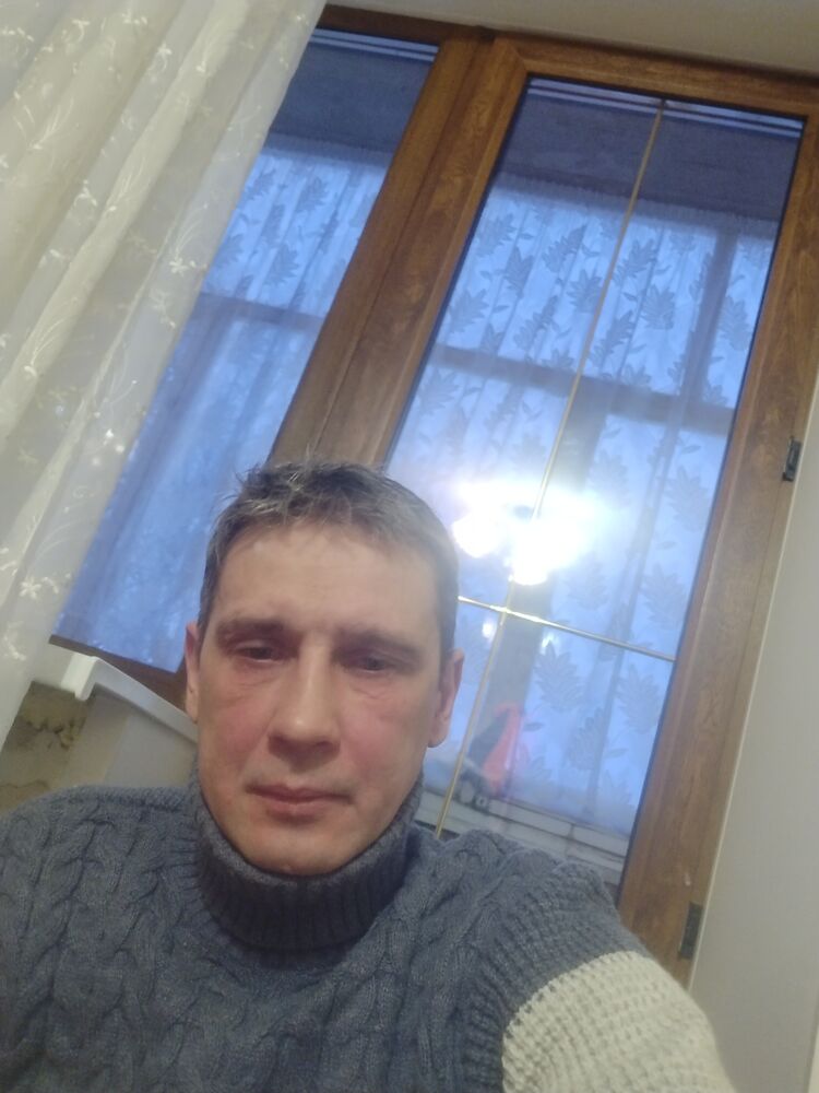  40470516  , 42 ,    