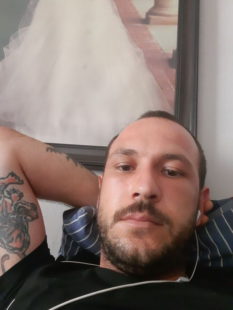  20317426  Atakan, 35 ,    