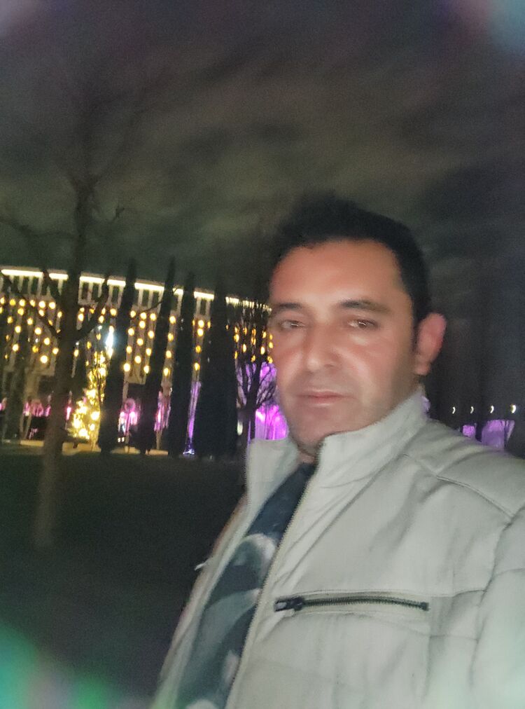  49194206  Abdullah, 41 ,    