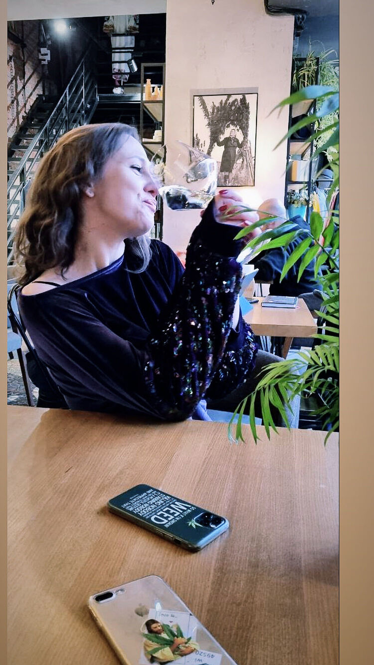  28974596  Love, 35 ,    