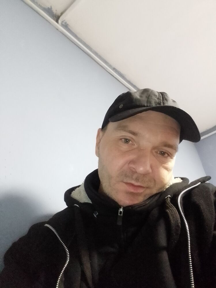  ,   Vladimir, 46 ,   ,   