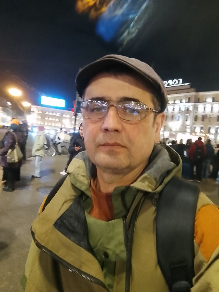  52156556  , 46 ,    -