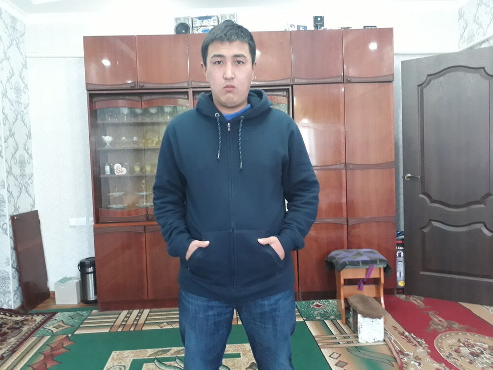  17732126  Nurbek, 35 ,    
