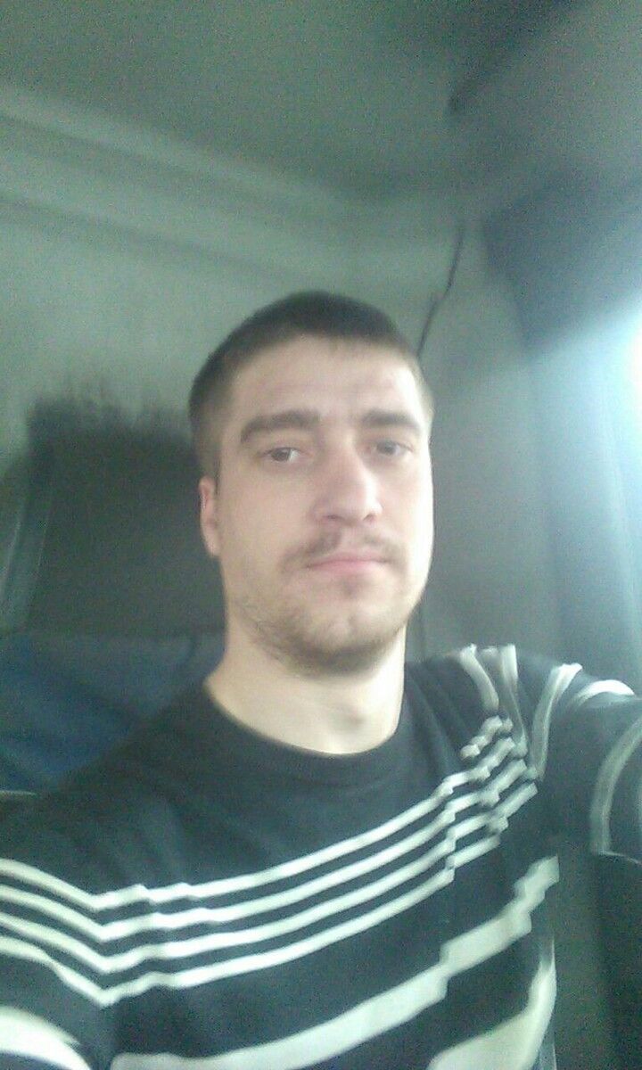  11403946  , 37 ,    