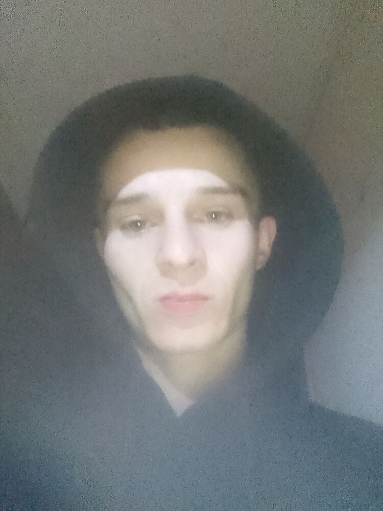  48713686  LLLI, 27 ,    