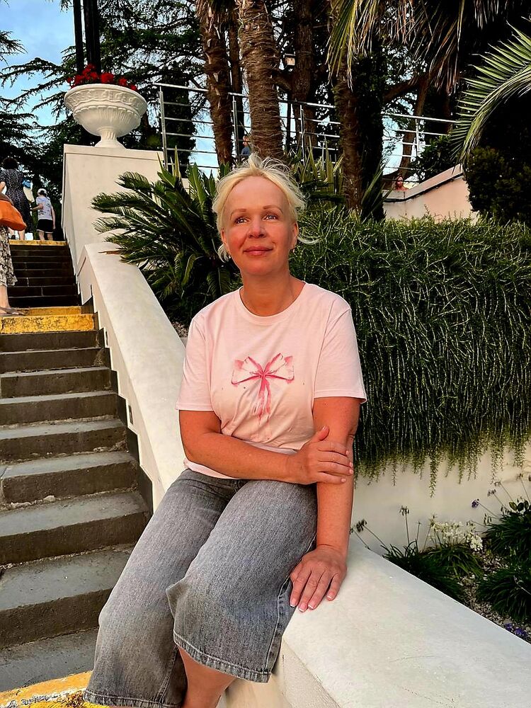  52808876  , 51 ,    -