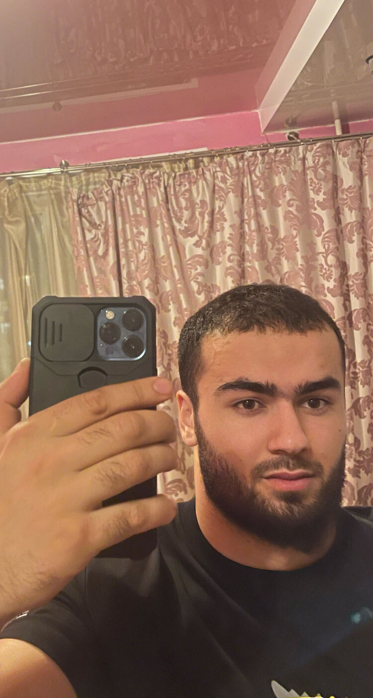  40457976  Vaysiddin, 40 ,    